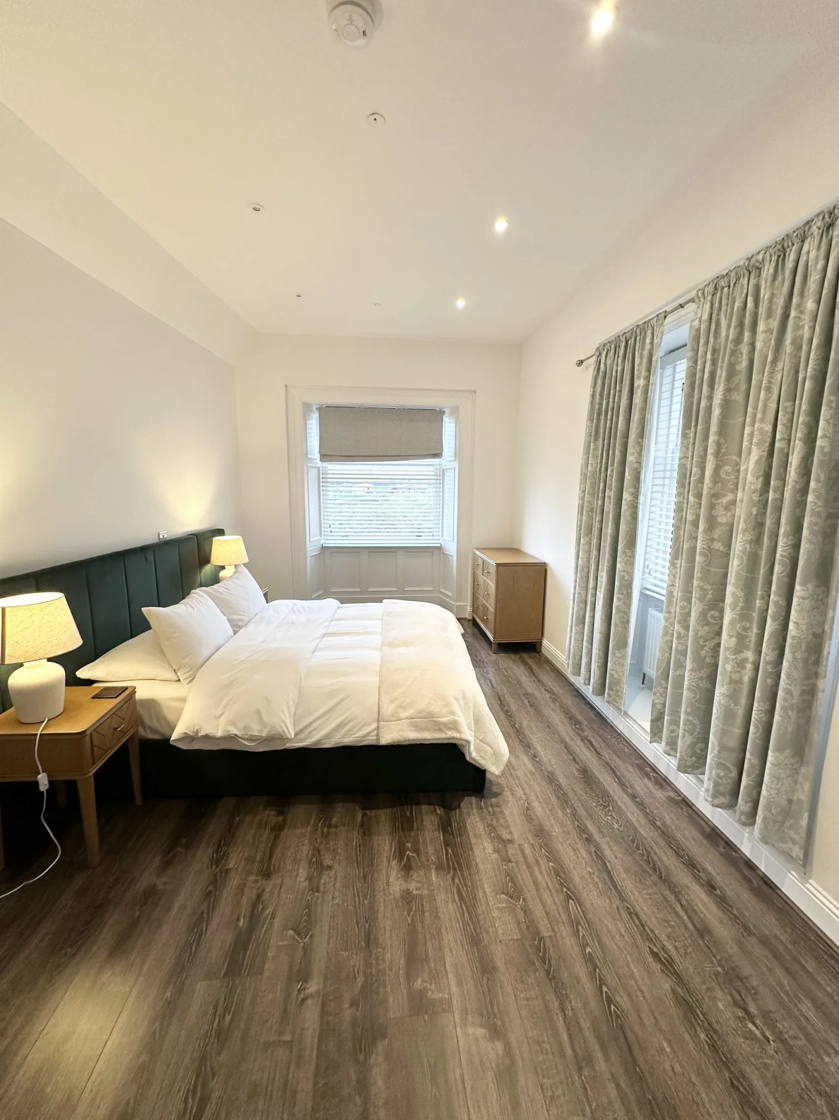 Suite 4 with City View, photo 3 of 7