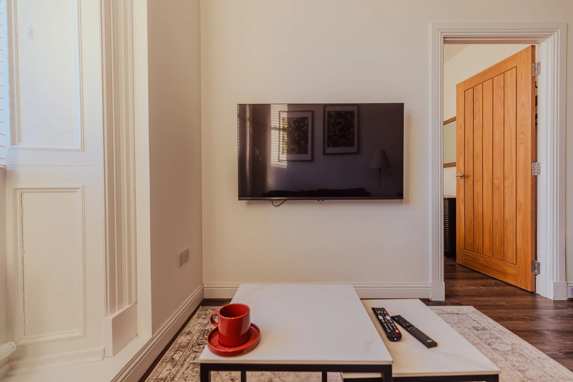 Apartment 5, photo 7 of 8