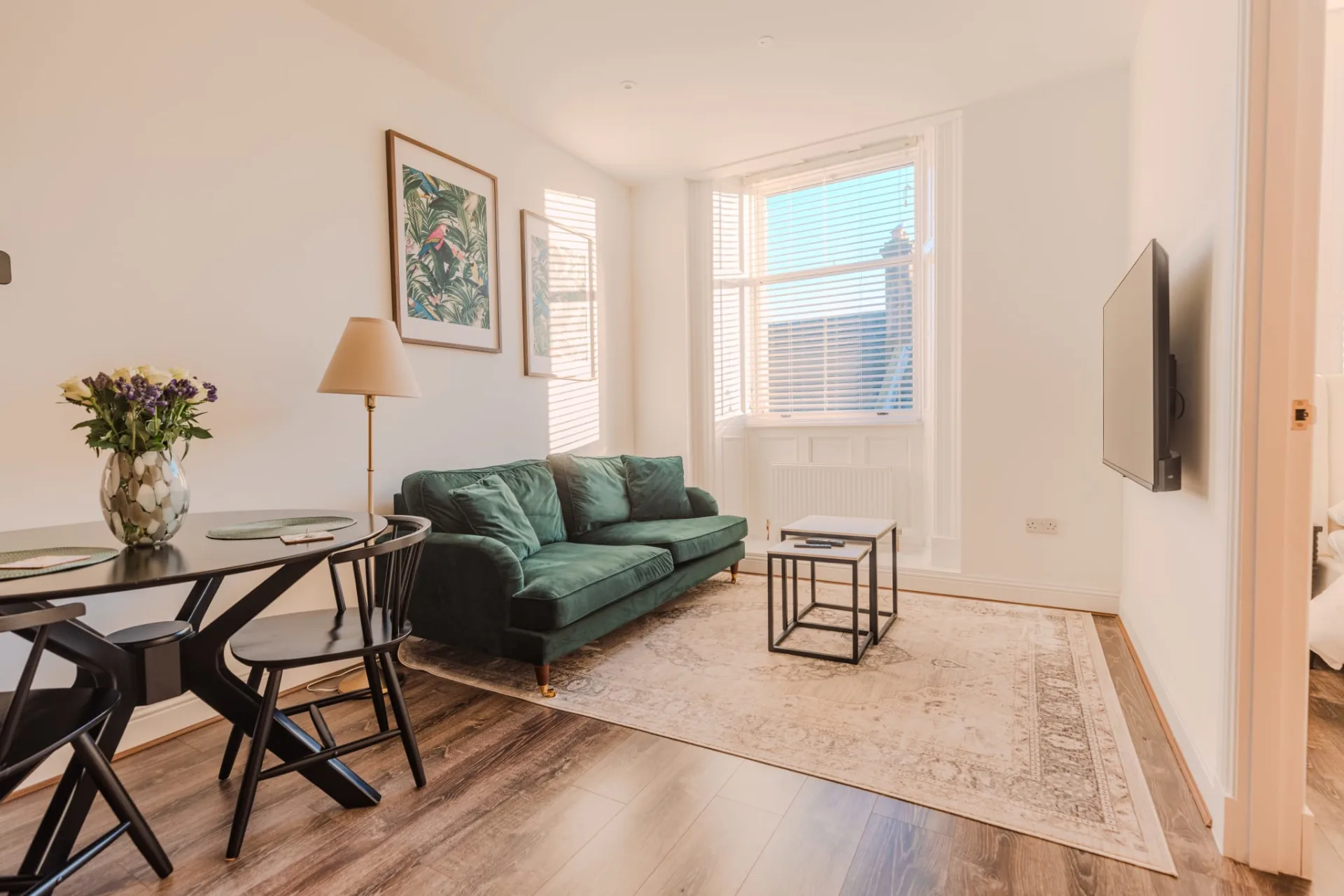 Apartment 5, photo 5 of 8